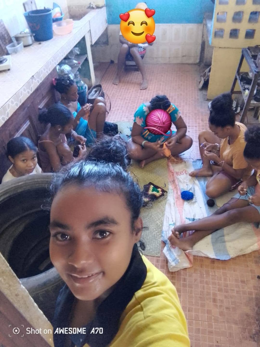 Groupe de participantes lors d'une session de formation crochet Art Jatie à Nosy Be